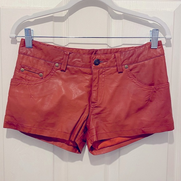 Free People Rust Red Vegan Leather Shorts Size 0 - Never Worn - Picture 2 of 4